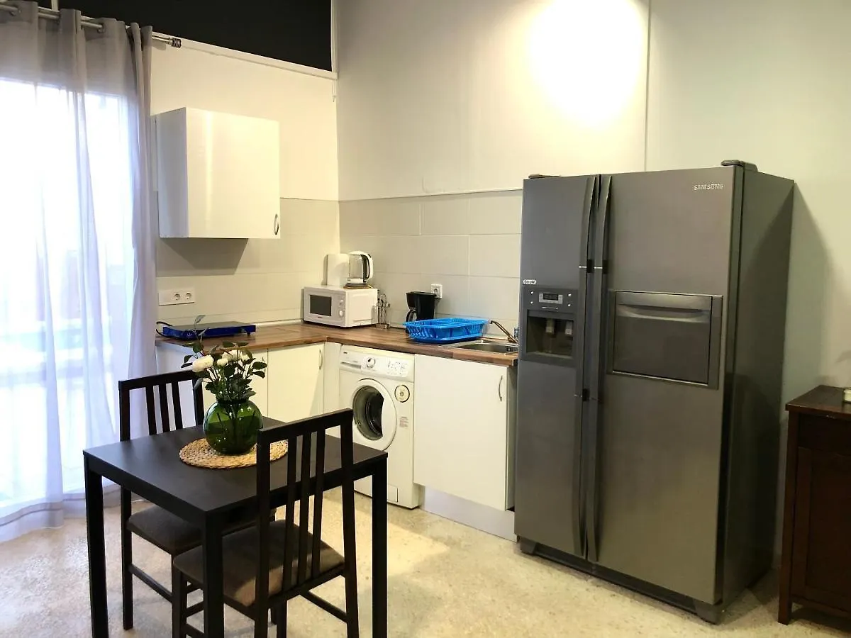 Apartamento Con Piscina En Ciudad Jardin Malaga Spain